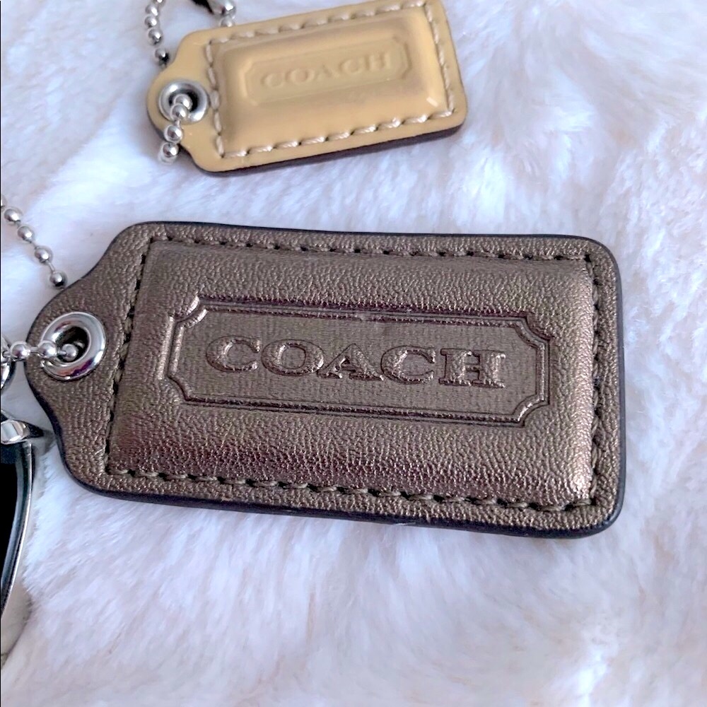 🌟Coach Hang 🌟tags w gem bag w bonus Key chain hangtags Limited time price!! - Picture 3 of 3